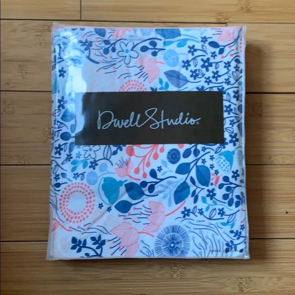 𝅺Dwell Studio Stroller blanket 30”X40” NWT - Picture 1 of 5